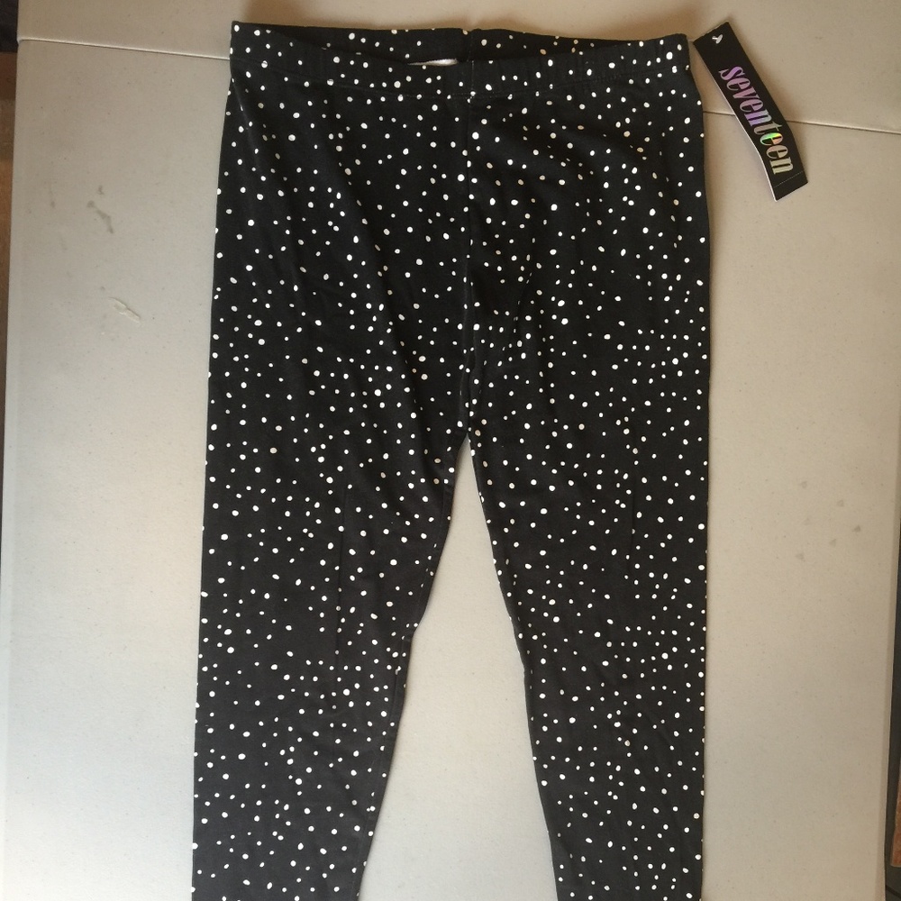 Seventeen Dot Pattern Black Leggings
